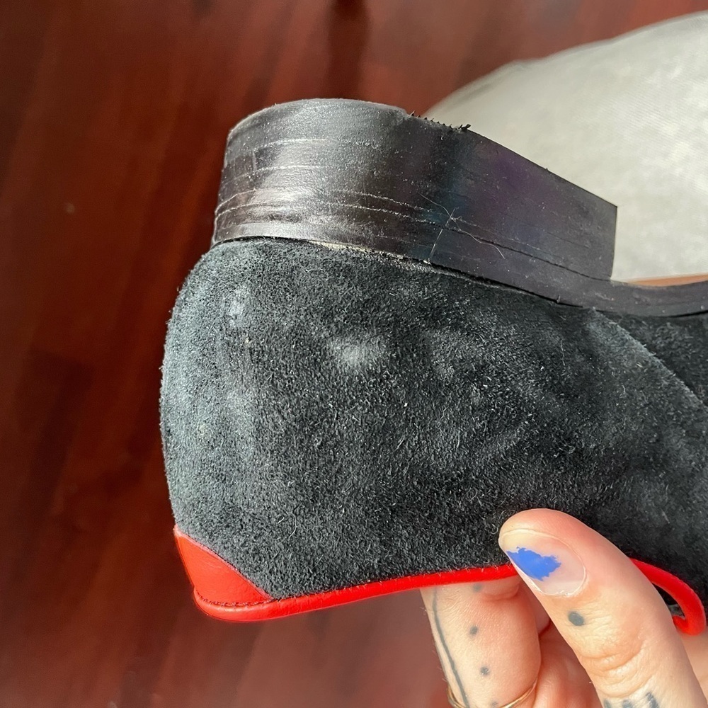 Adorable Black Suede Ankle Shoes with Neon Coral Highlights - Picture 6 of 7